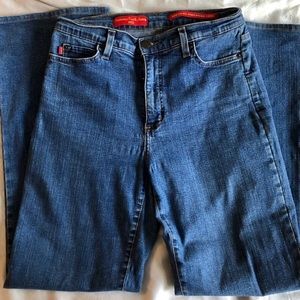 NYDJ Tummy Tuck Jeans Size 6